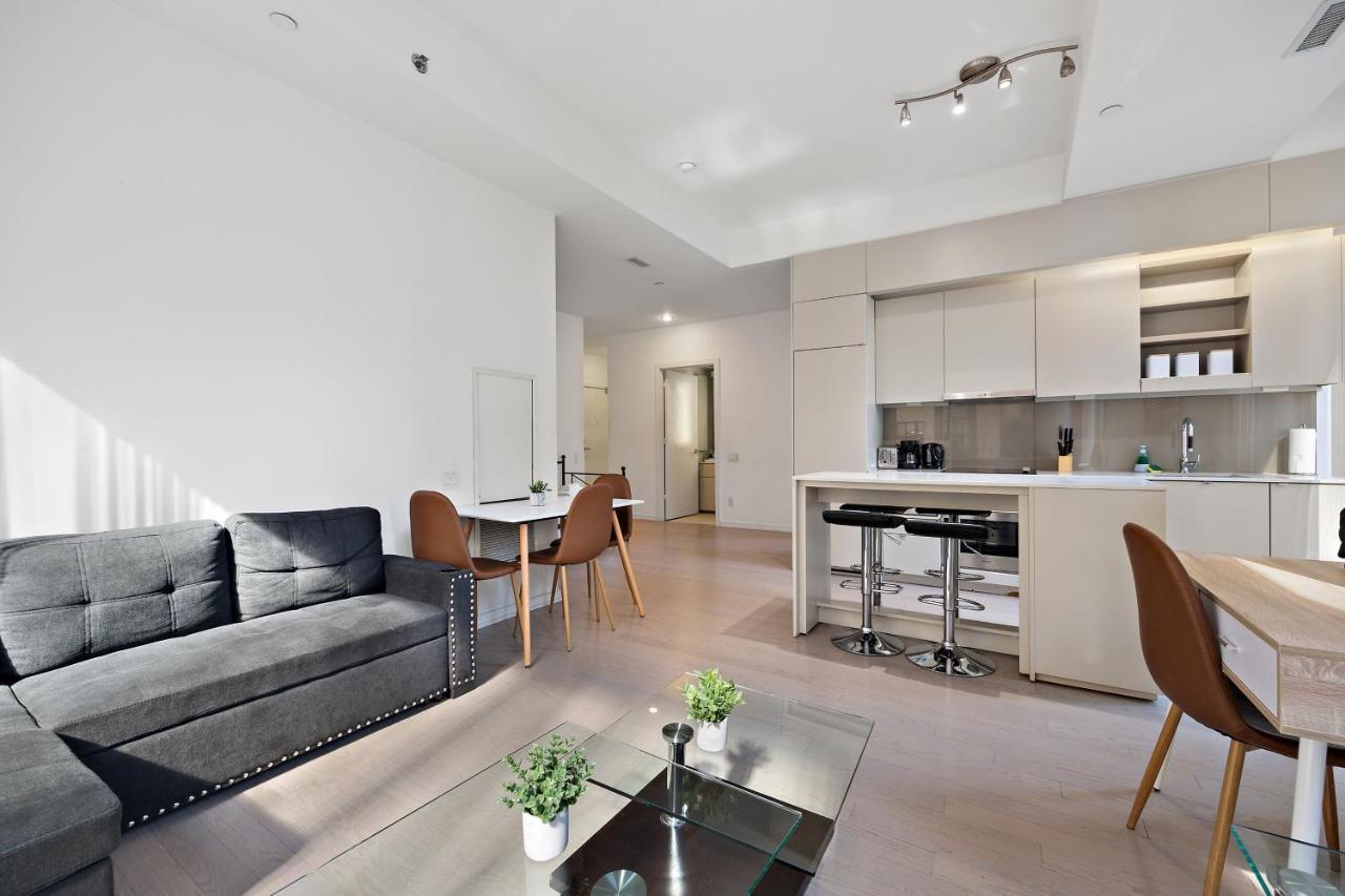 Modern Condo In The Heart Of Downtown Toronto Exterior foto