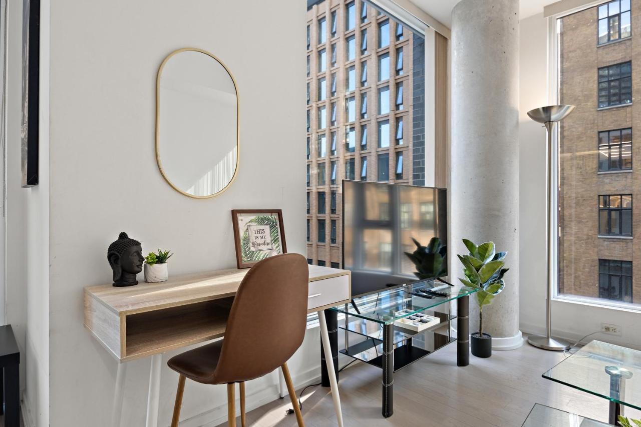 Modern Condo In The Heart Of Downtown Toronto Exterior foto